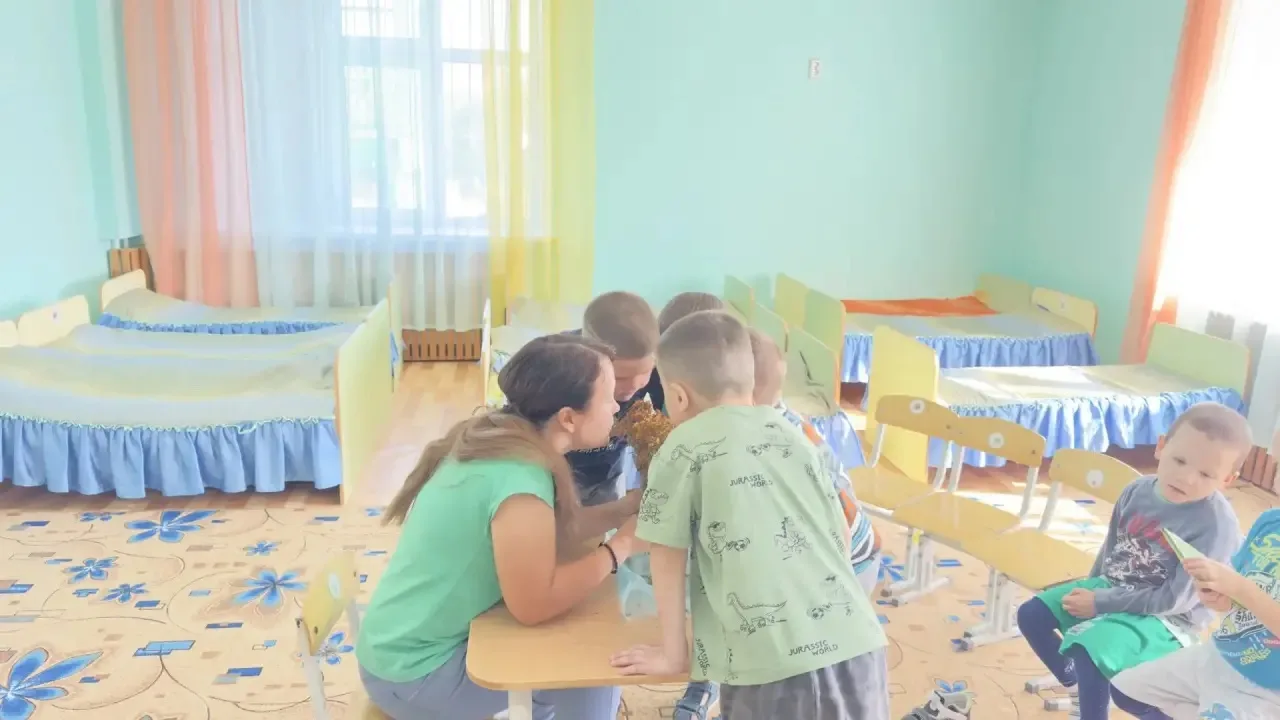 Дару үләннәре көне уңаеннан  компенсацияләү төркеме балалары "сары мәтрүшкә " белән тан...