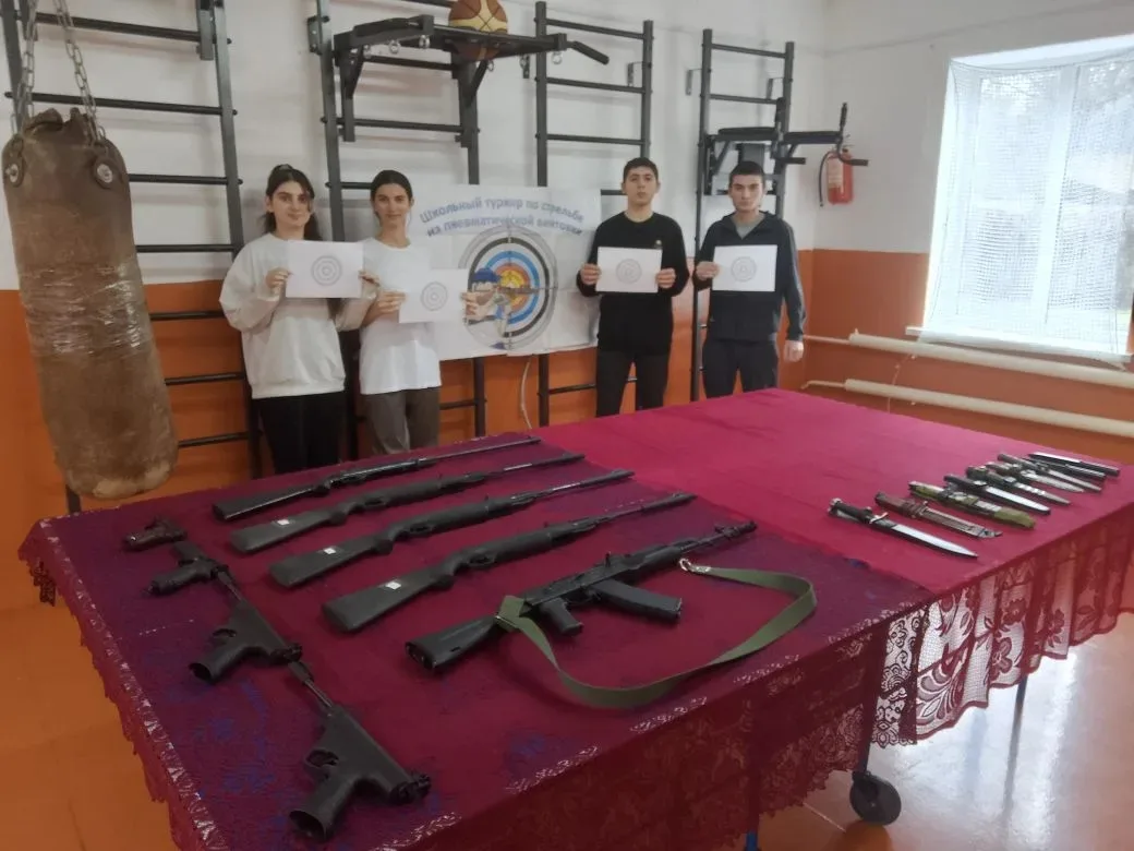 🌟Школьные соревнования по стрельбе из пневматического пистолета прошли среди учащихся ...