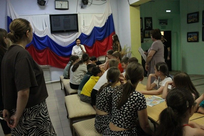 В Молодежном Центре состоялся мастер-класс "Русь, Россия, родина моя", посвященный Дню России.🇷🇺В 