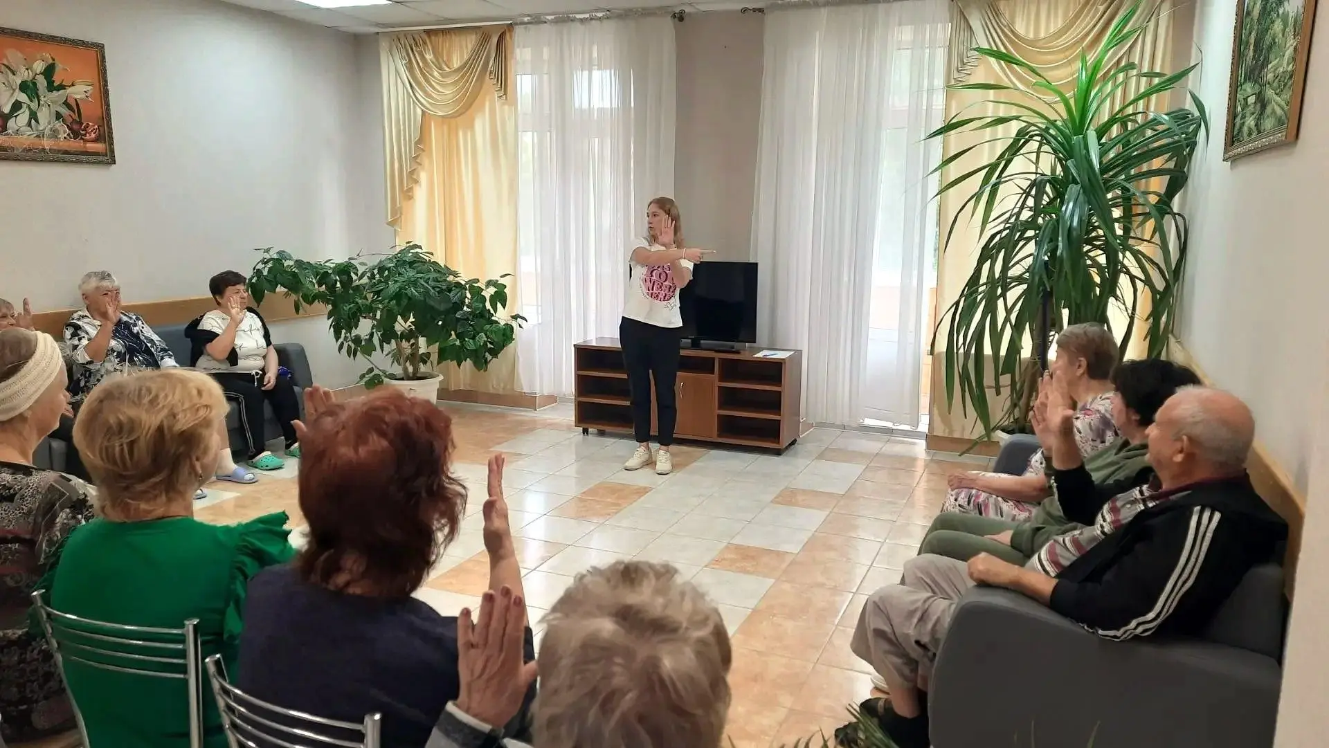 Получатели социальных услуг отделения «Социально-оздоровительный центр» с удовольствием...