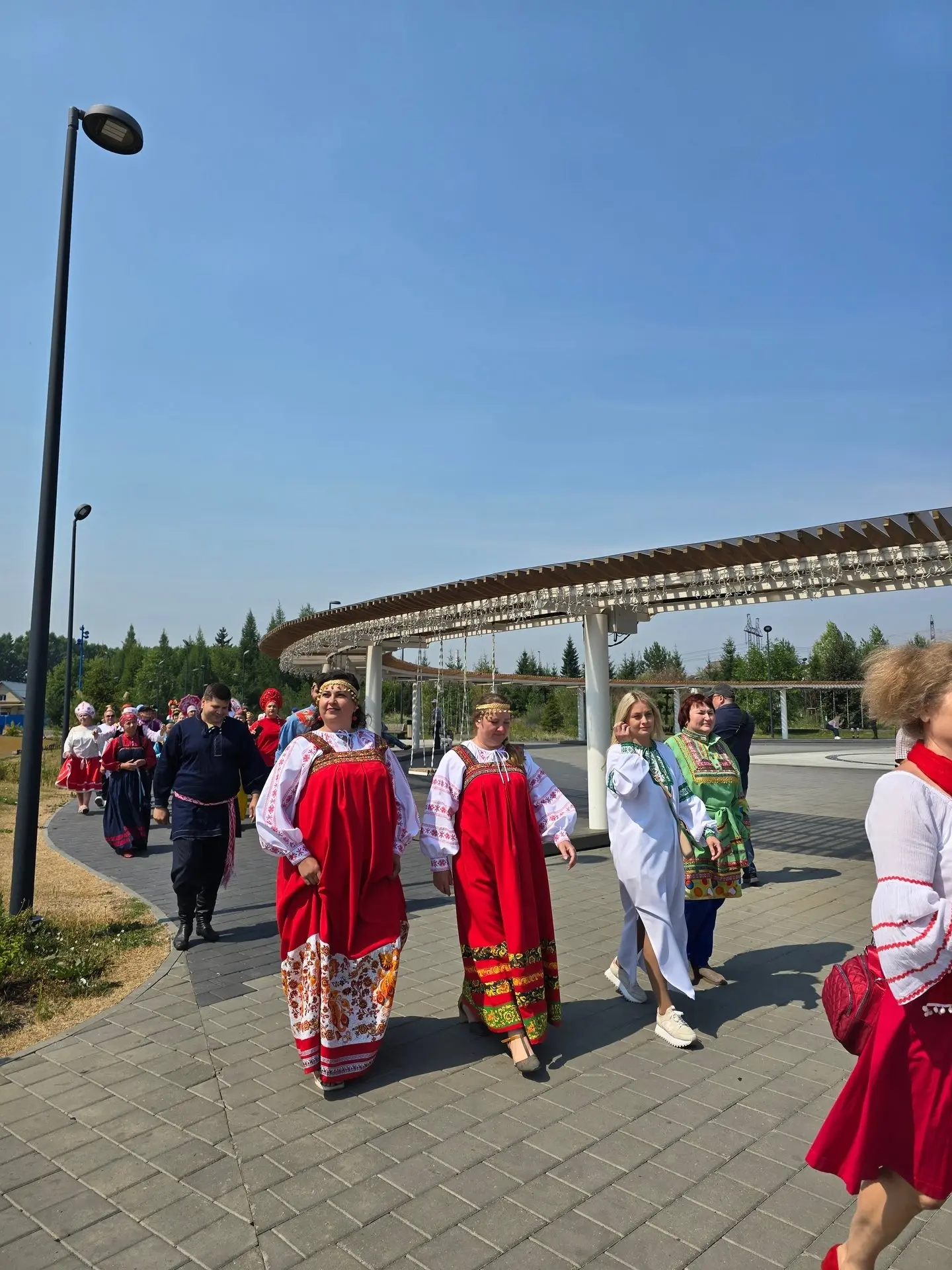 ✨ 12 июля в «Нашем парке» состоялся яркий фестиваль-конкурс косовороток, в котором сотрудники нашего