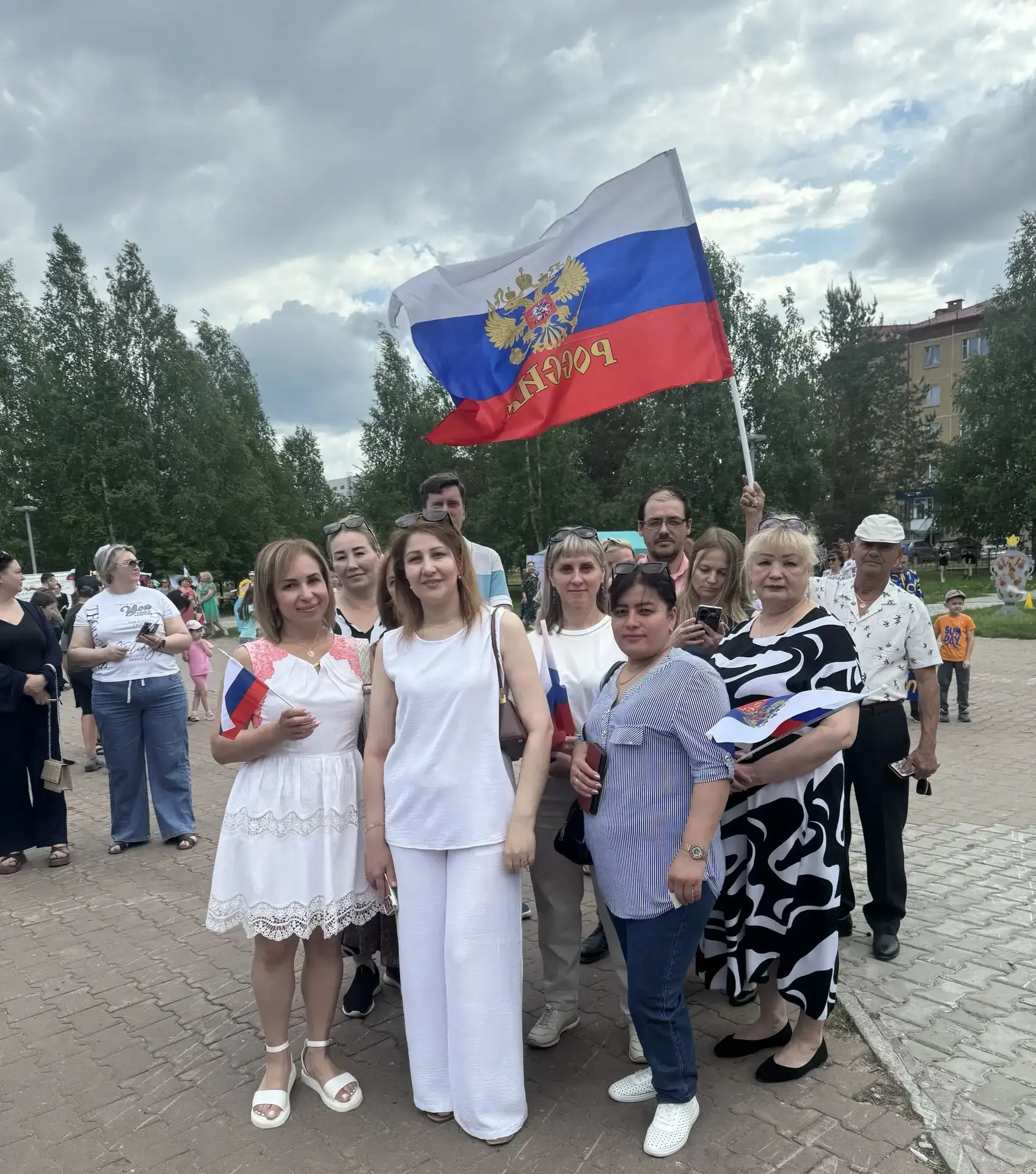 12 ИЮНЯ — ДЕНЬ РОССИИ! 🇷🇺

В этот важный государственный праздник наш поселок наполнился атмосферо