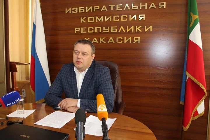 КАДРОВАЯ ПЕРЕЗАГРУЗКА: В ХАКАСИИ ВЫБИРАЮТ НОВЫЙ СОСТАВ ИЗБИРКОМА