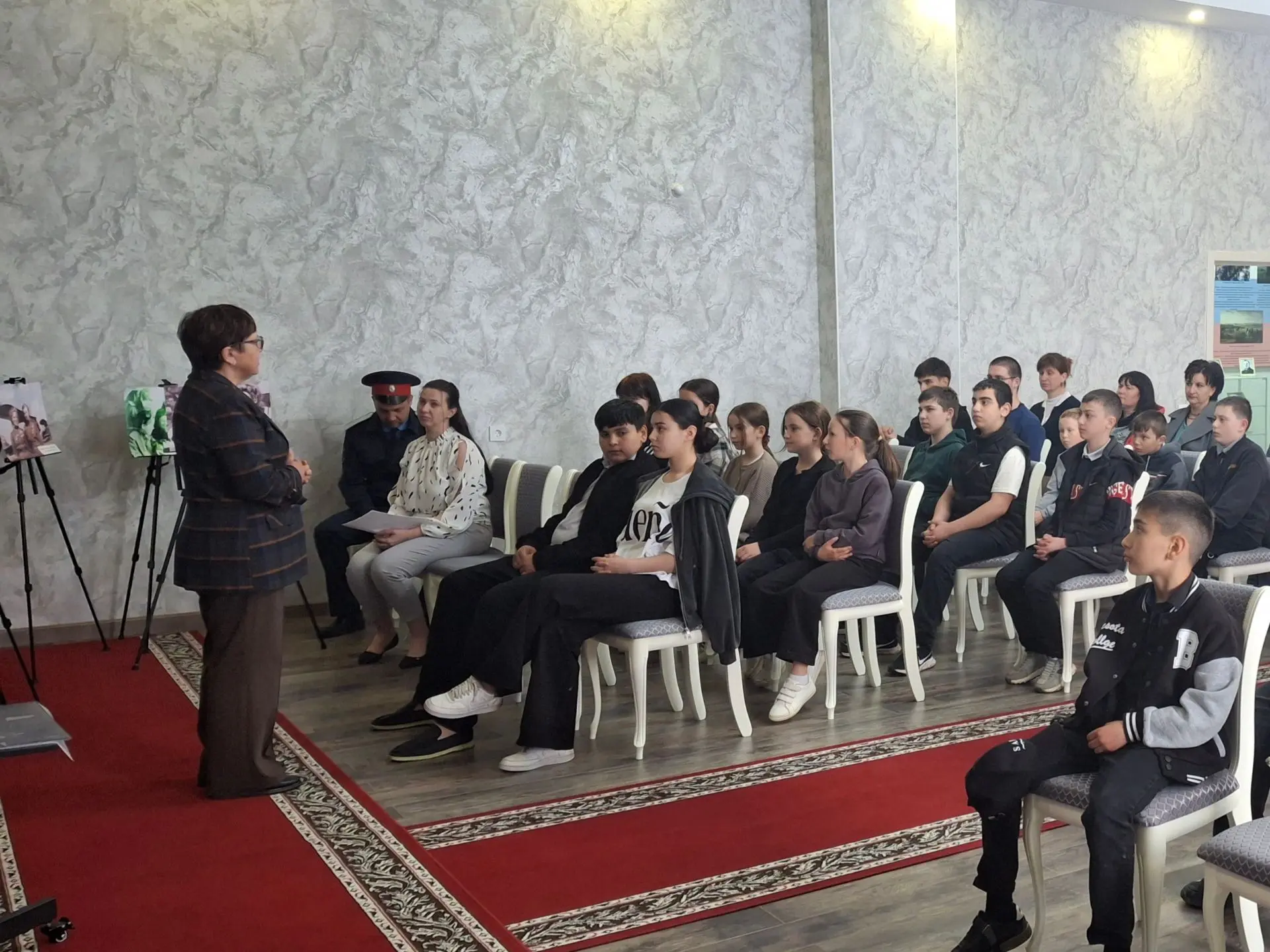 Наш Зал воинской славы продолжает жить активной жизнью, радушно принимая гостей и предл...
