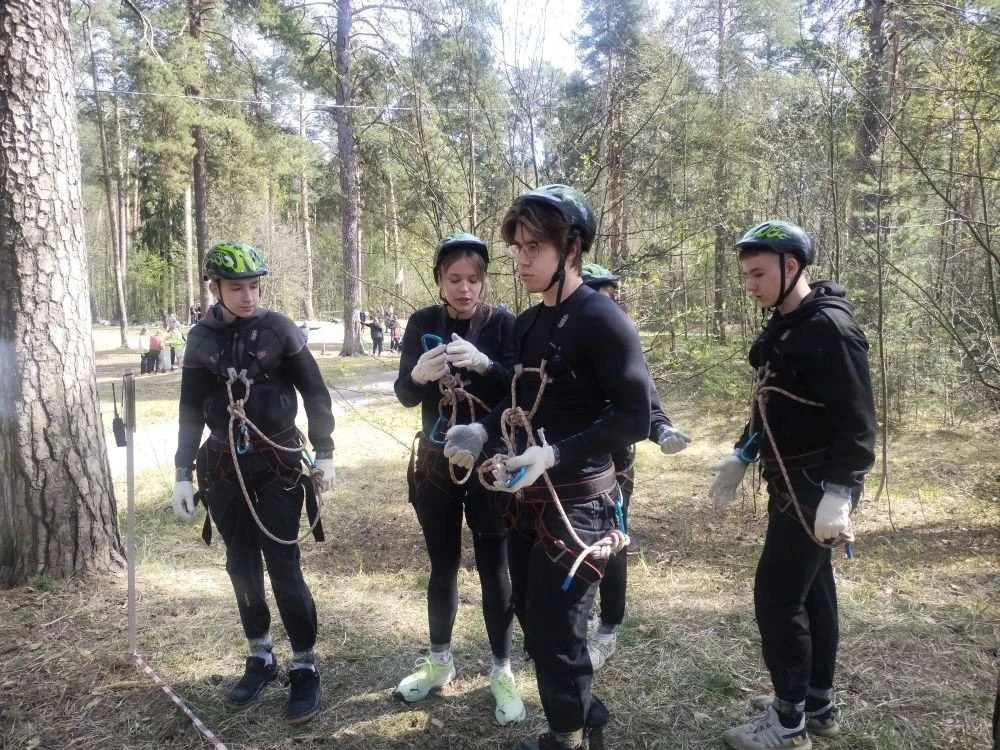 4 мая команда МБОУ школы №8 (в составе: Муравкин Степан, Охин Иван, Кузнецов Захар, Катасонов Никита