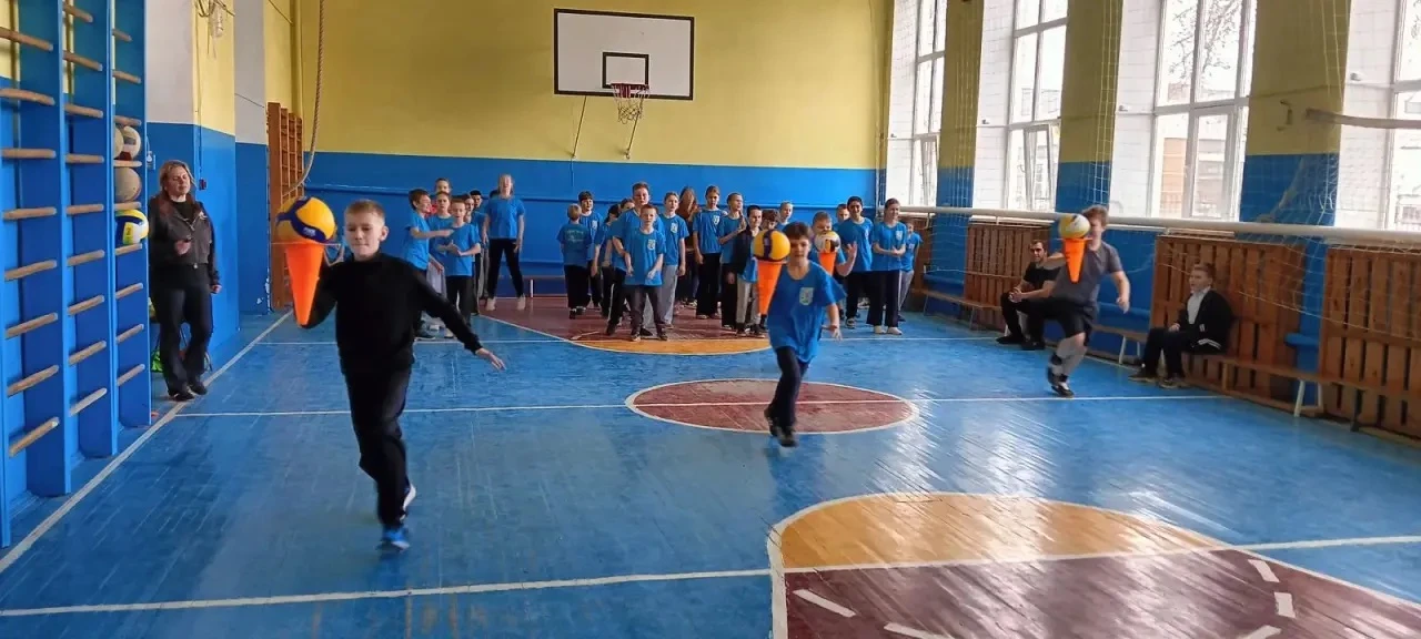 Будь здоров🏃‍♂️🏃‍♀️  Для учащихся 4-х классов прошли весёлые спортивные соревнования «Здоровые старт