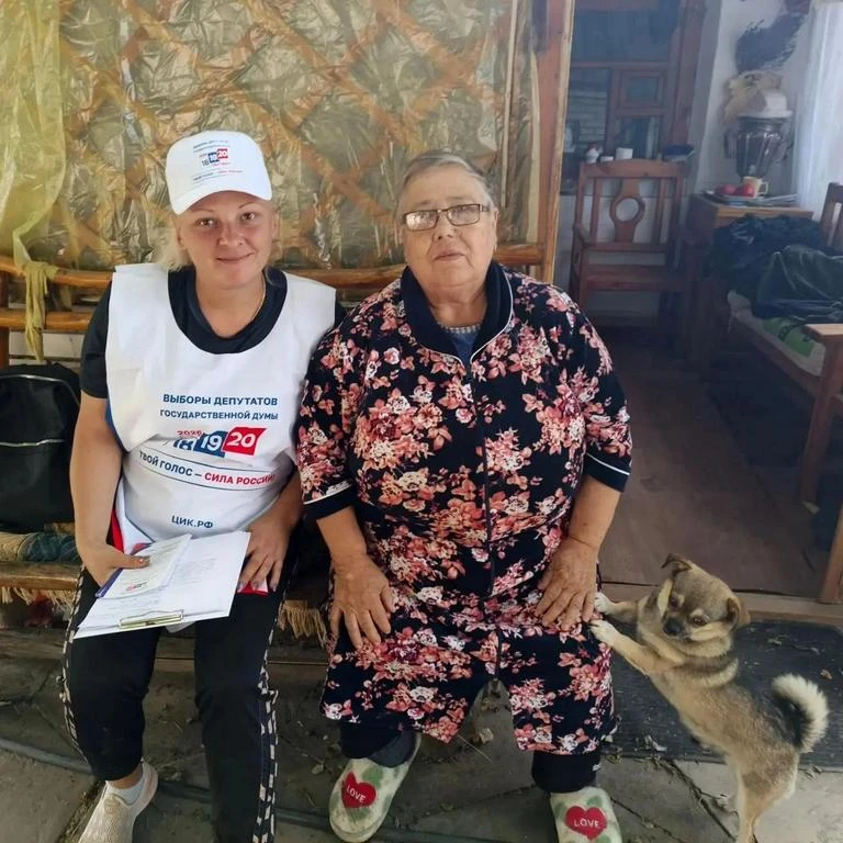 С теплом и душой — УИК №415 Станично-Луганского округа