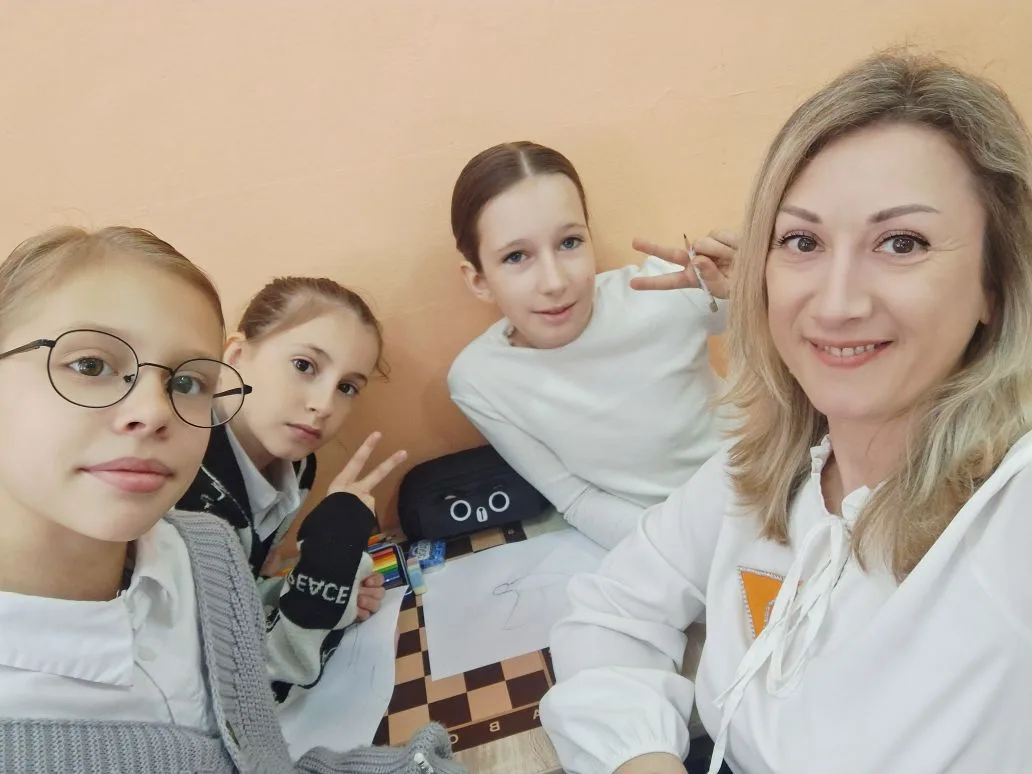 🖼🎨Мастер-класс "Всем трудящимся": как «Орлята России» готовились к 1 Мая💐🎈🌷