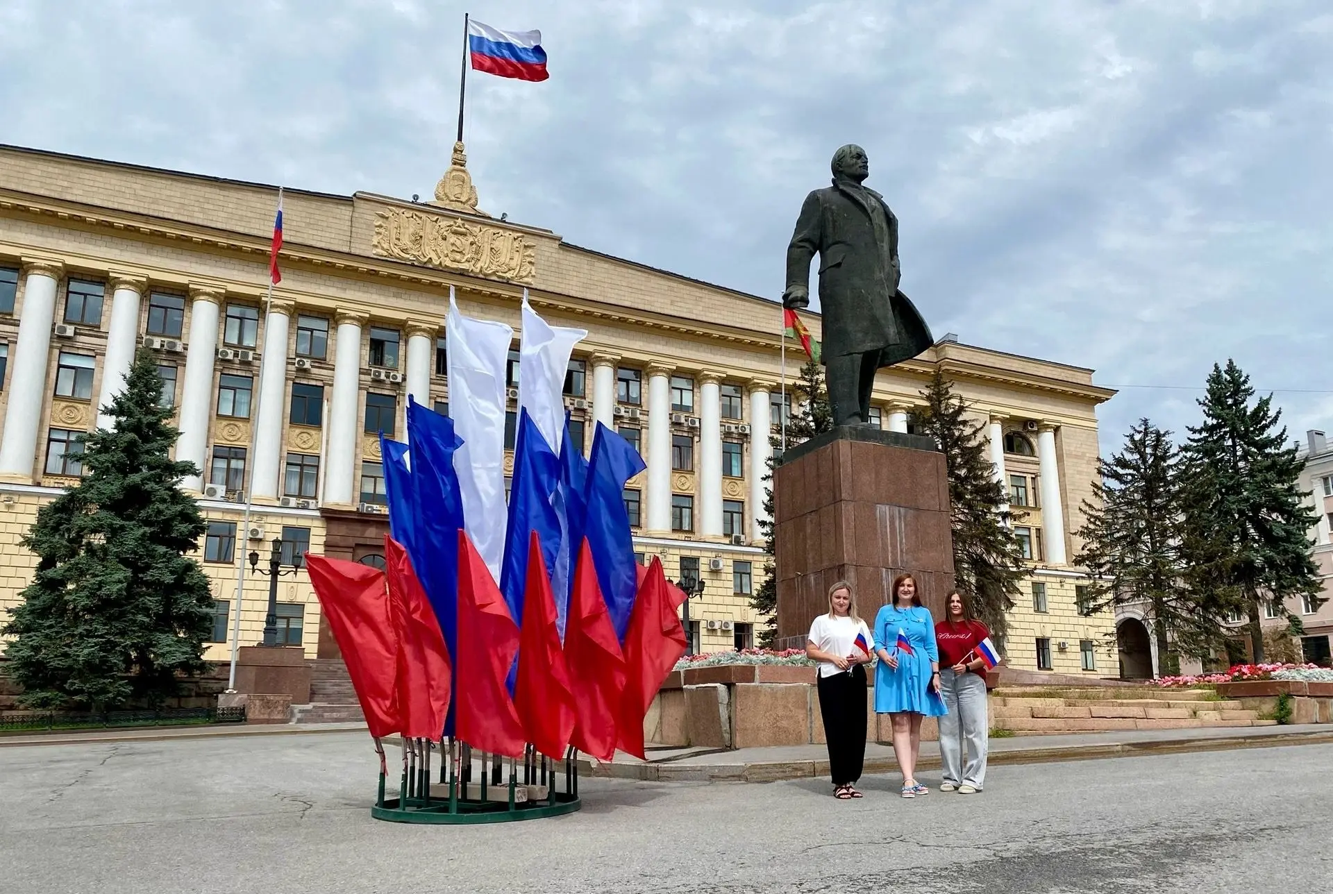 ⚡️ Наши #Доброслужащие приняли участие в акциях в честь празднования Дня Государственно...