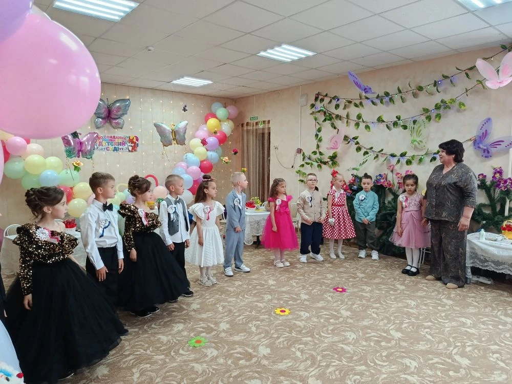 В детском садике со всеми