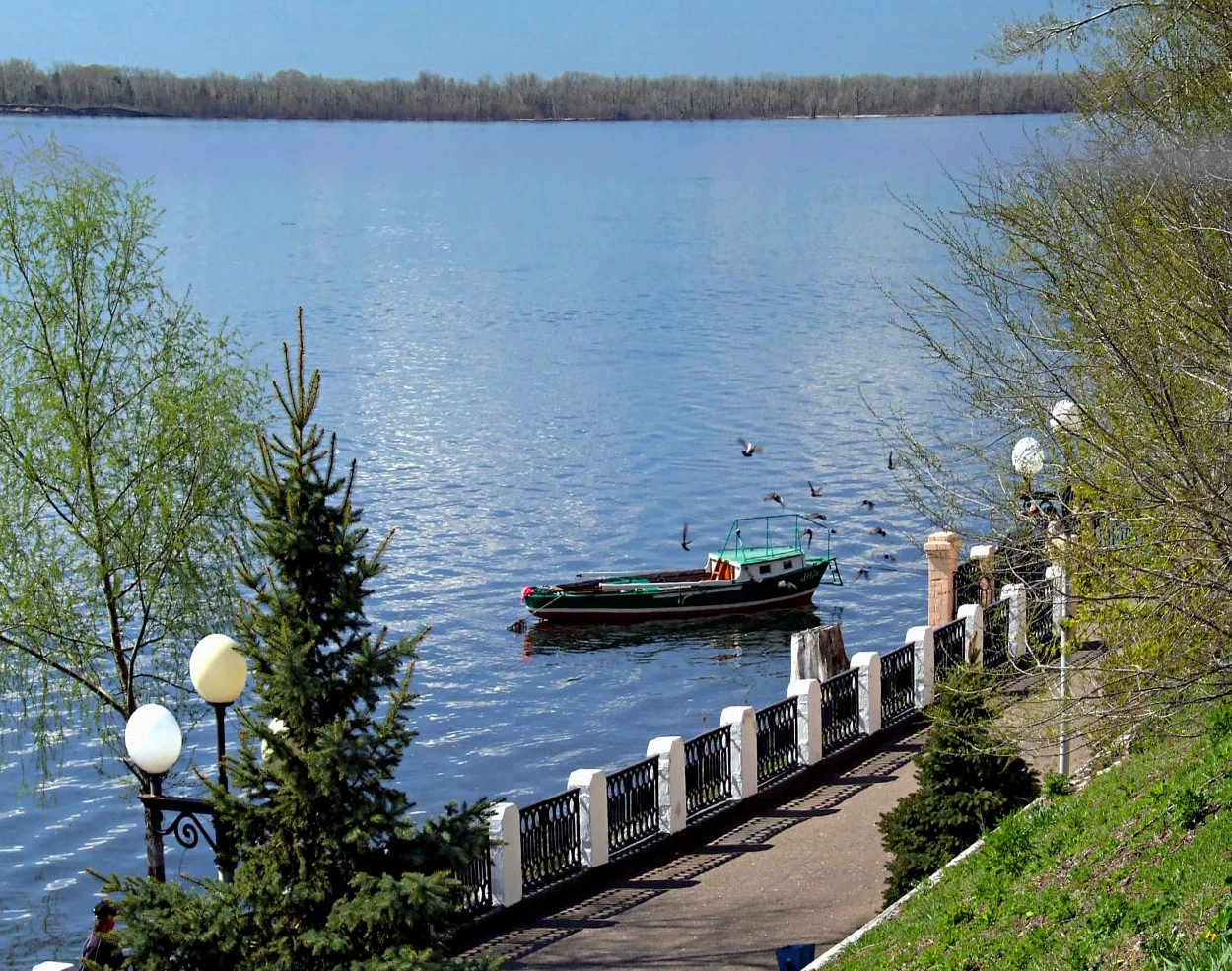 История. Вольск. Набережная до реконструкции, половодье. Фото А. Уткина