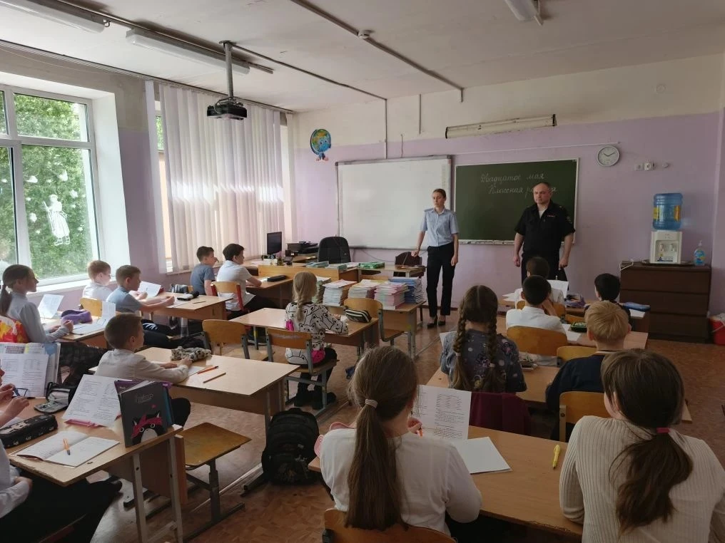 🚦 Азбука безопасности: встреча с инспектором ГАИ