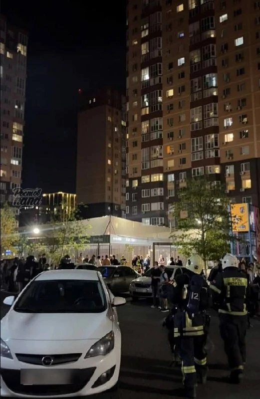 Жильцов одного из домов ЖК «Вересаево» в Ростове эвакуировали из-за пожара.