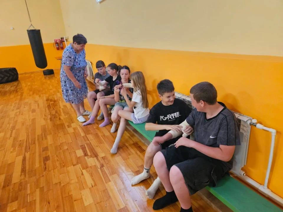 В Центре дополнительного образования сегодня день профилактики ЗОЖ. В ходе мероприятия педагог Бикку