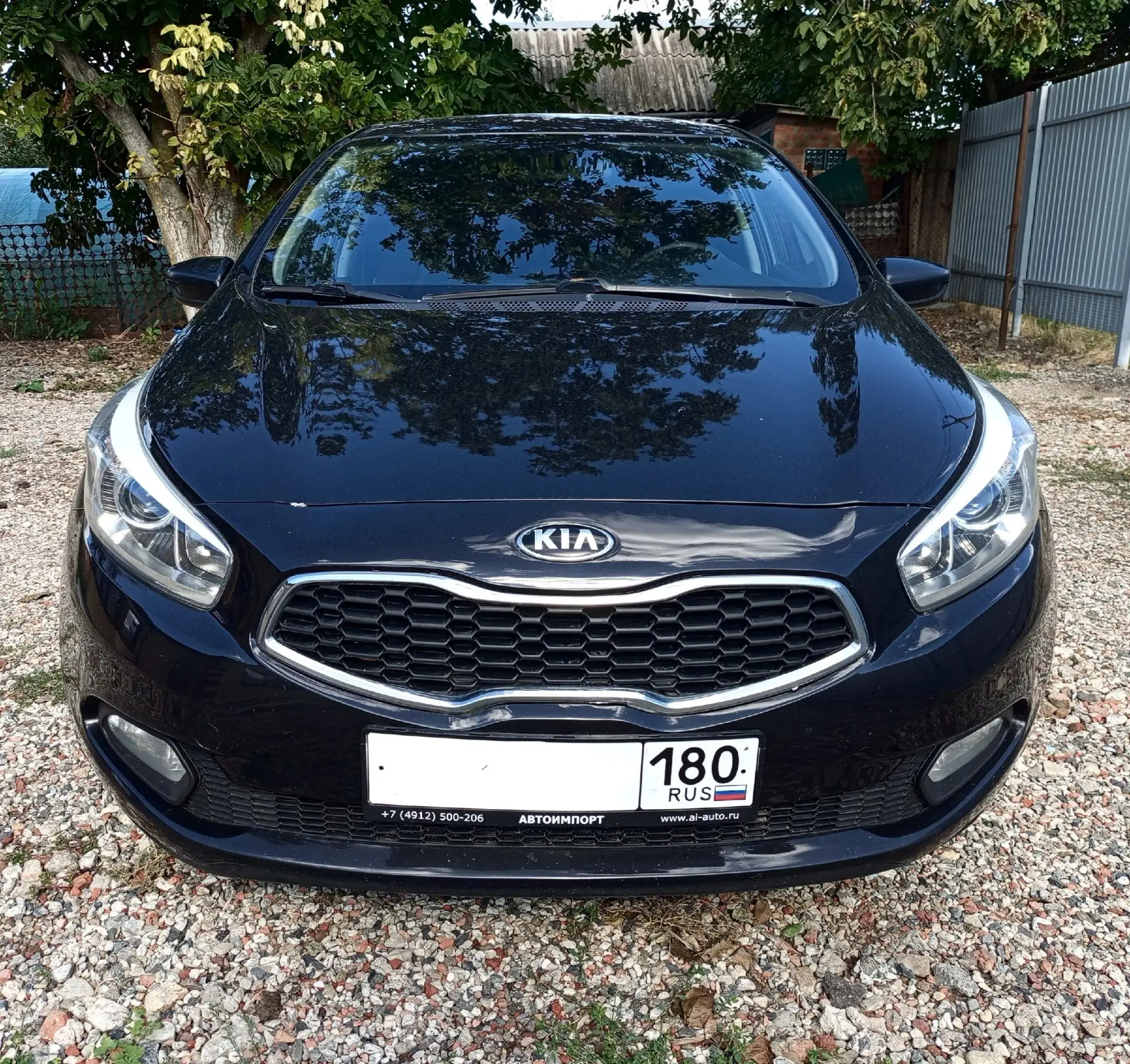 Продаю Kia Ceed 2014 год, я 2-ой хозяин, покупал у первого собственника. Машина в Родно...