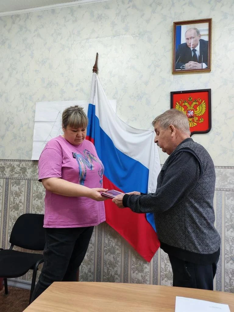 🕊️ В Зейском округе вручили государственные награды семьям погибших бойцов