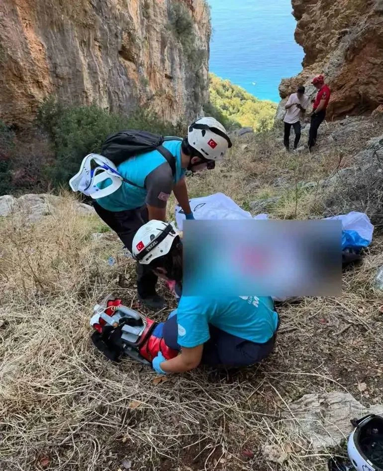 В Турции во время полёта на параплане погиб россиянин, сообщает CNN Türk.