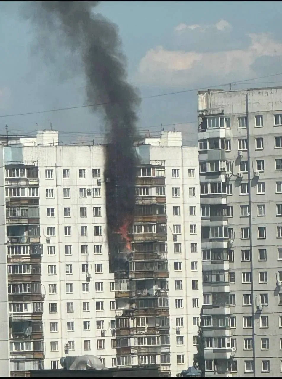 🚒 В Солнцево произошёл пожар — загорелись квартира и шесть балконов на улице Авиаторов