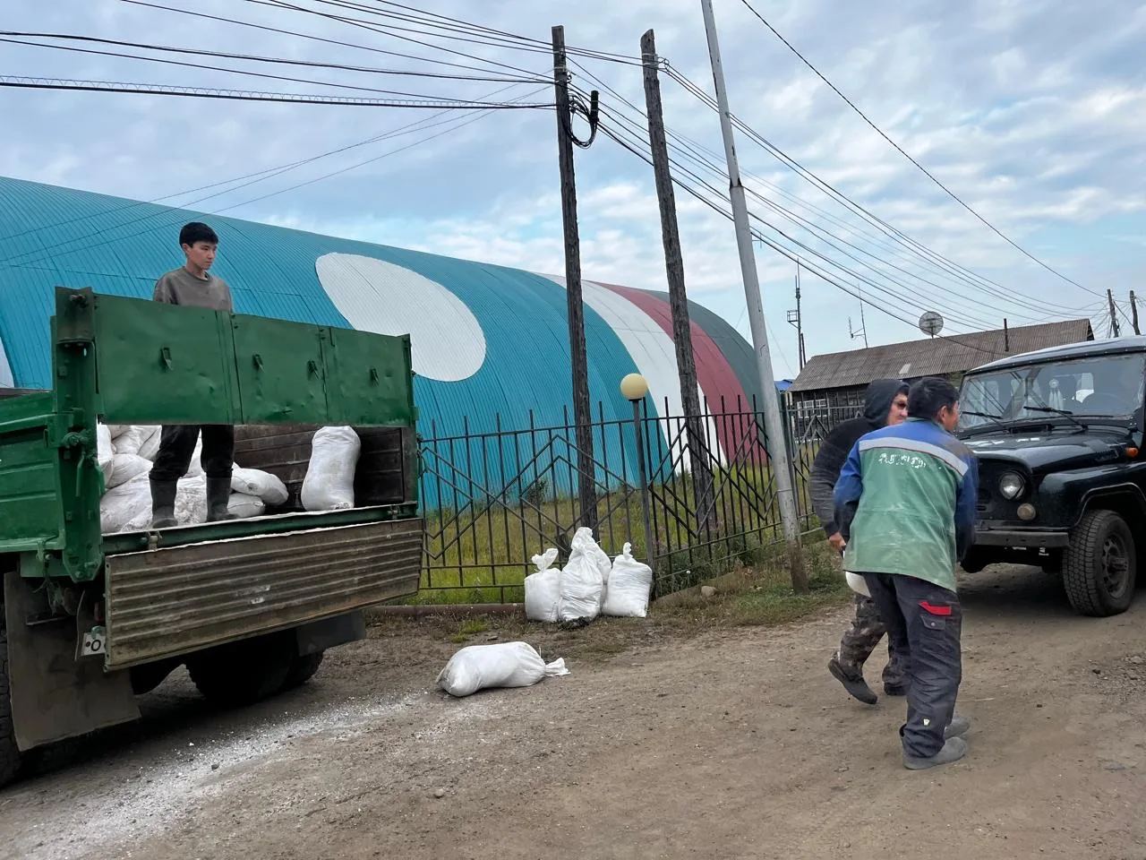 📍Отчуттарга быйылгы курдук ыксаллаах, уустуктардаах кэмҥэ Улуустааҕы тыа хаһаайыстыбат...