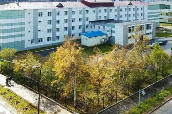 В Охинской ЦРБ начала прием новый врач-офтальмолог