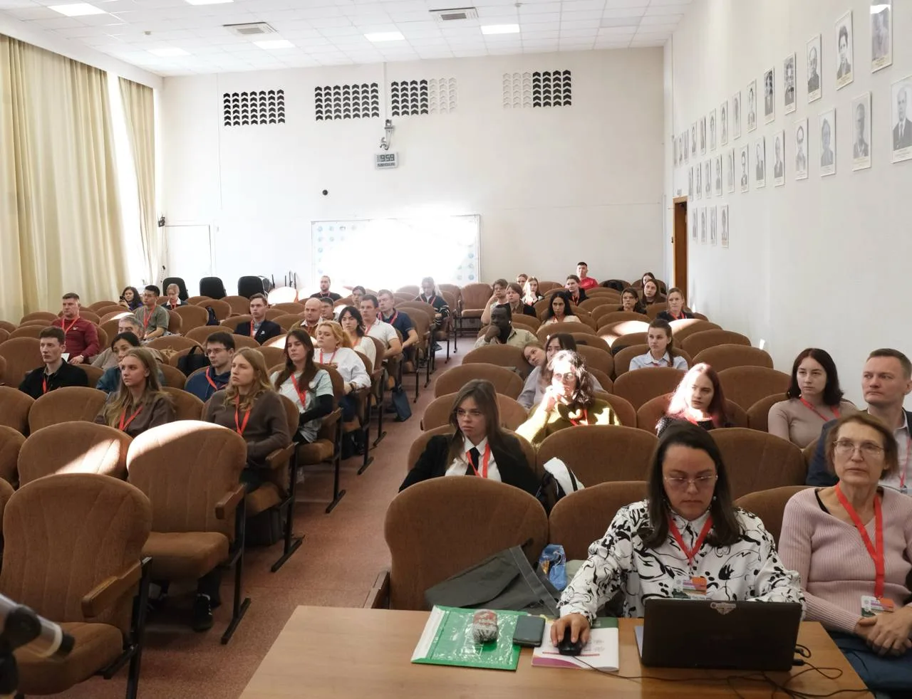 🧬Открываем третий день мультишколы лекцией Екатерины Тимоновой о технологиях удвоенных...