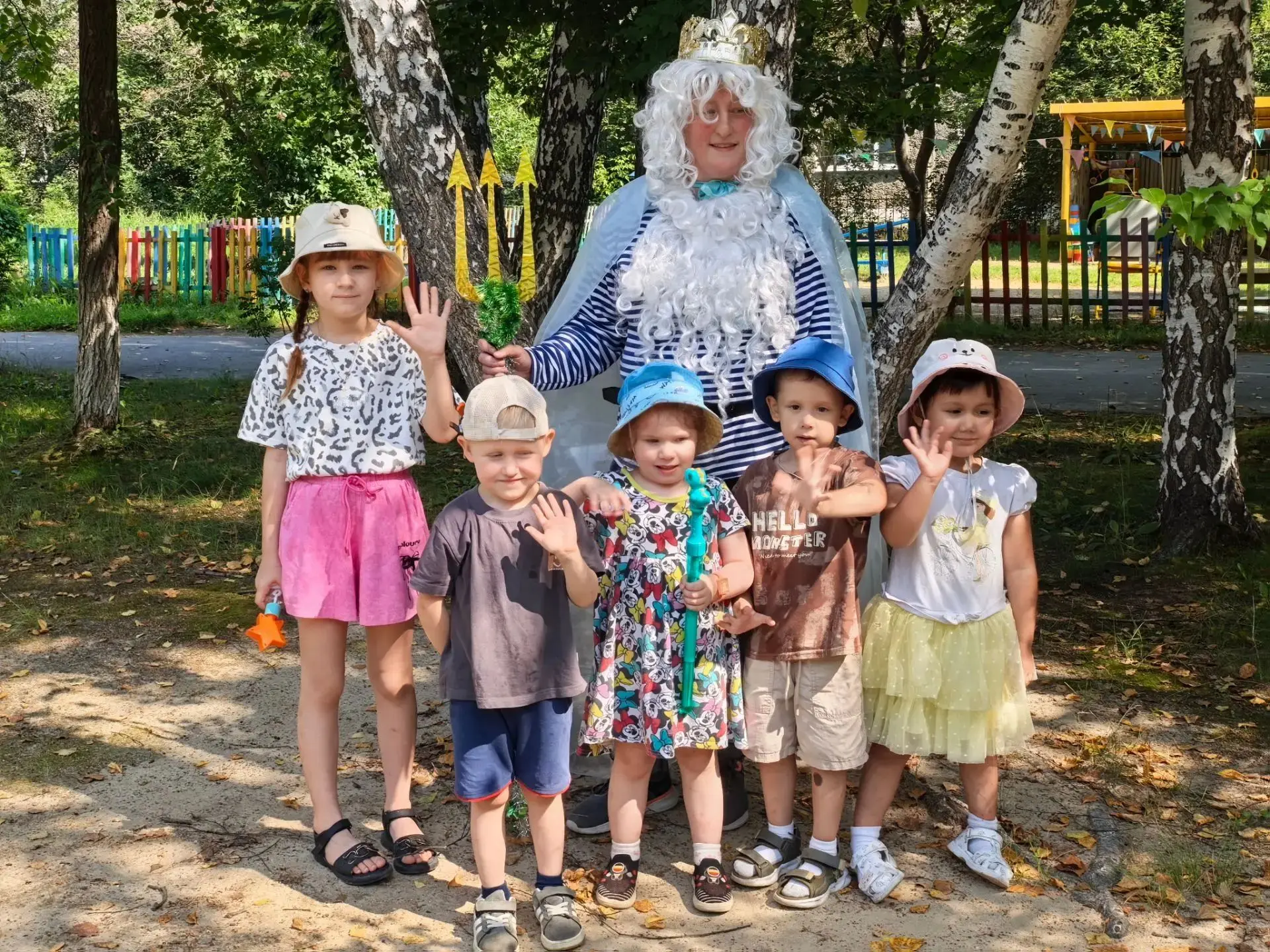 🐟🐠🐡
Подводный мир...
Он так прекрасен.                              Веками под водою скрыт.      