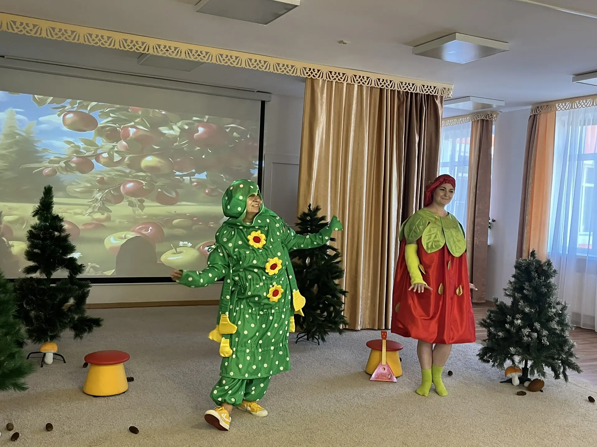 Сказка о наливном яблочке 🍎