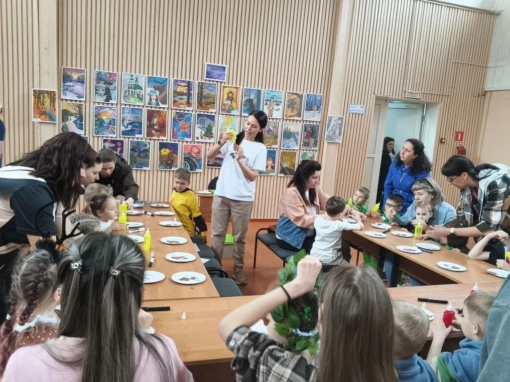 В минувшие выходные в Доме детского творчества «Ровесник» под эгидой Зейского государст...