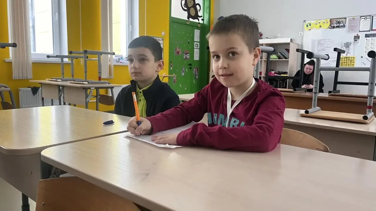 21 февраля в Кадетской школе прошёл День народных промыслов и традиций 🇷🇺  В обоих корпусах школы ре