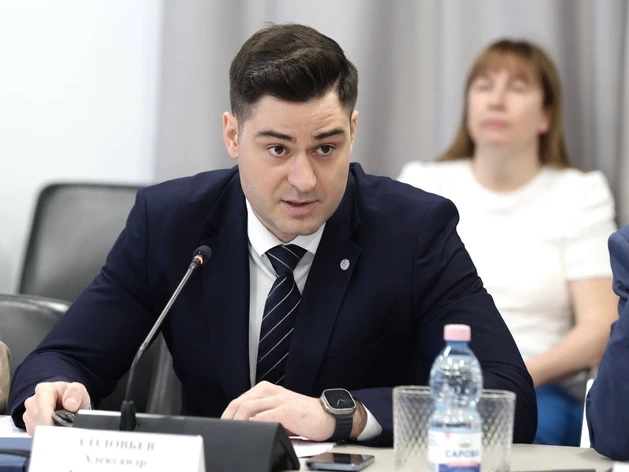Назначен министр экономического развития и инвестиций Нижегородской области

Александр Соловьев заня