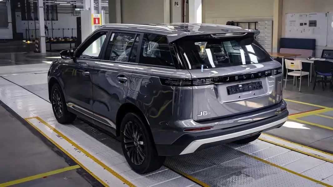 🚗🔥 Jeland J6 выходит в официальный старт продаж — и рынок уже дернулся До конца мая в России официал