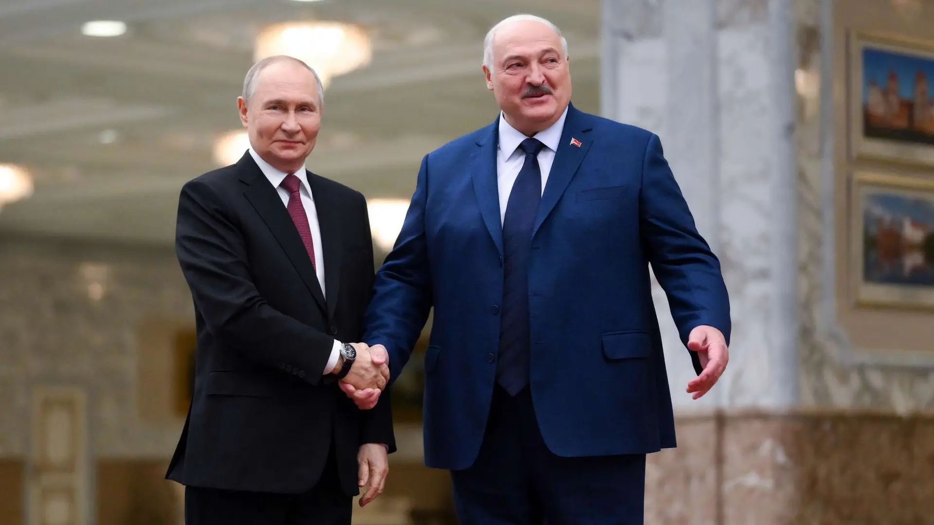 «Мы никогда не позволим стрелять русским в спину»: Александр Лукашенко
