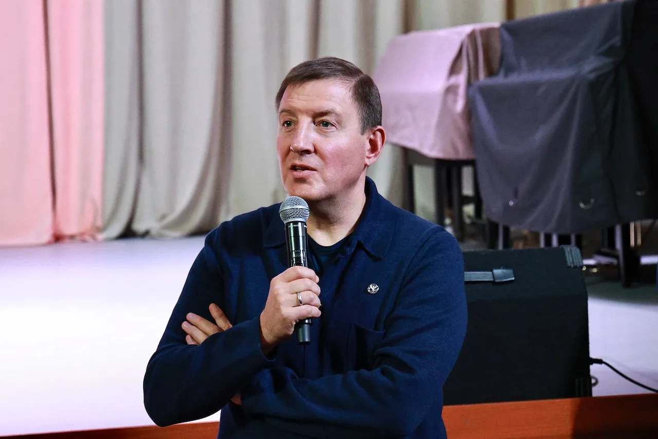 Завершили поездку встречей с жителями Маймы.