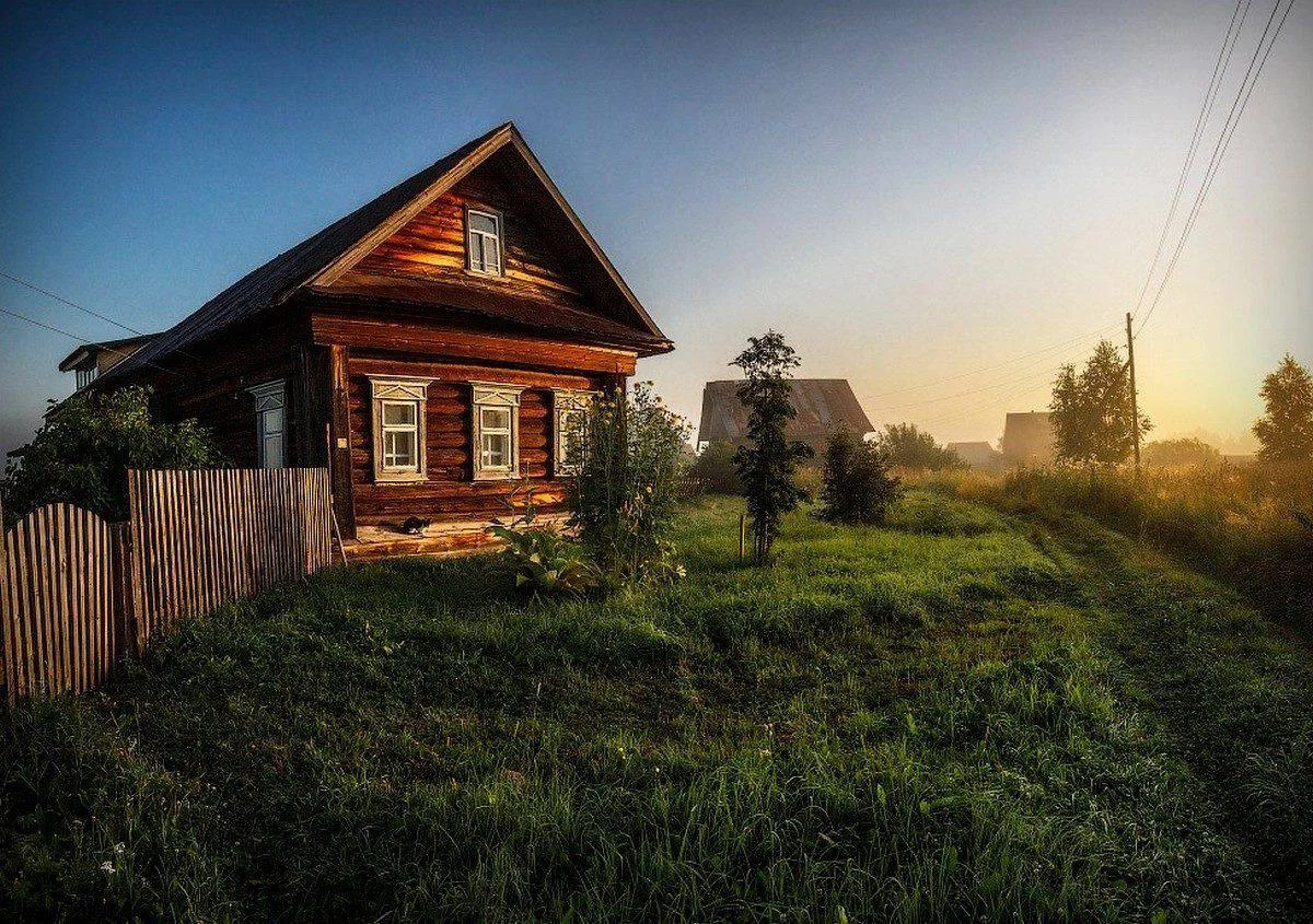 🏡 Москвичи всё чаще покупают недвижимость в регионах.

Кто-то переезжает окончательно, кто-то обуст