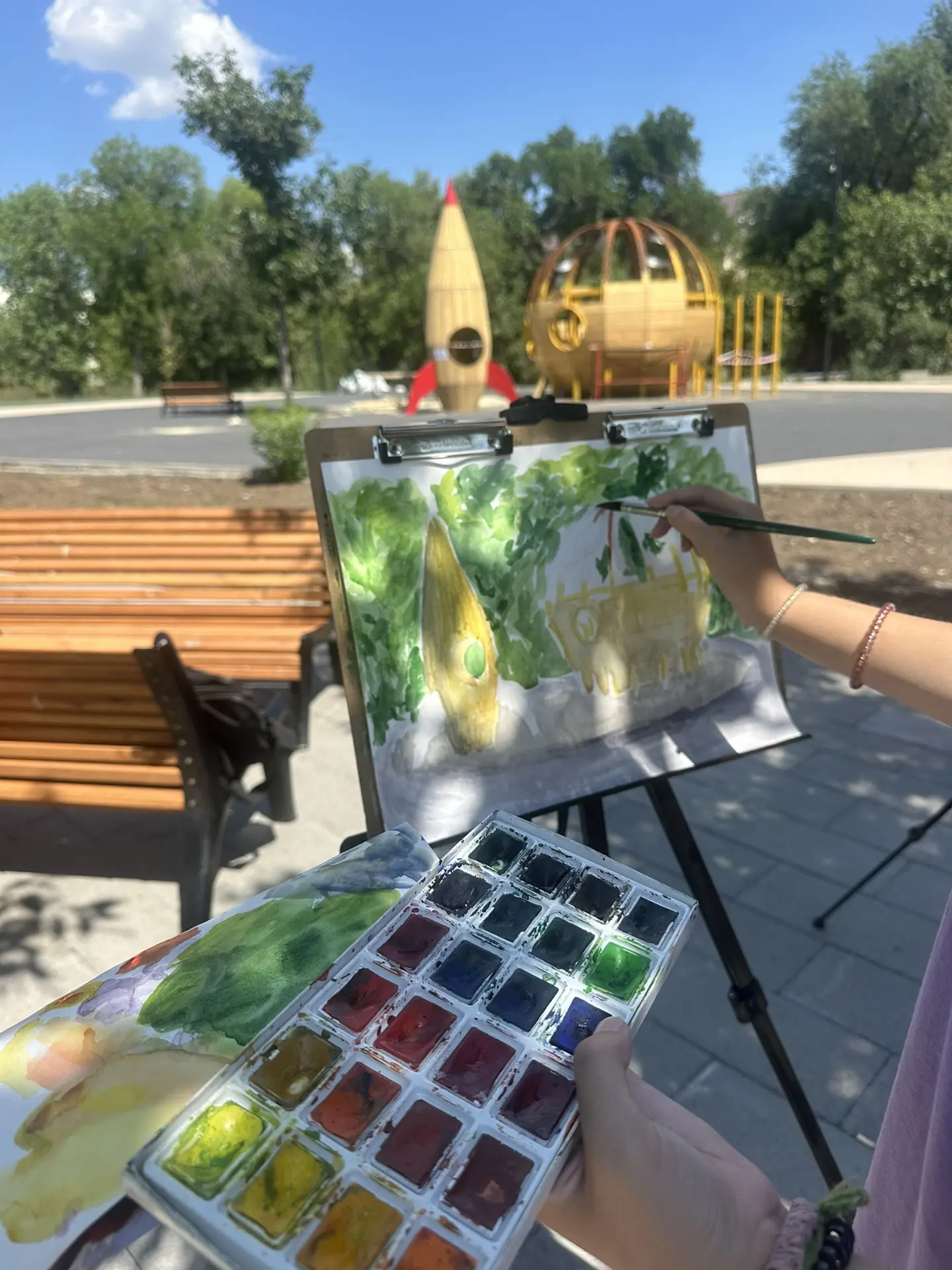 Друзья!!!!У нас в парке Вы можете не только прогуляться☀️но и заняться любимым делом🖌️🎨