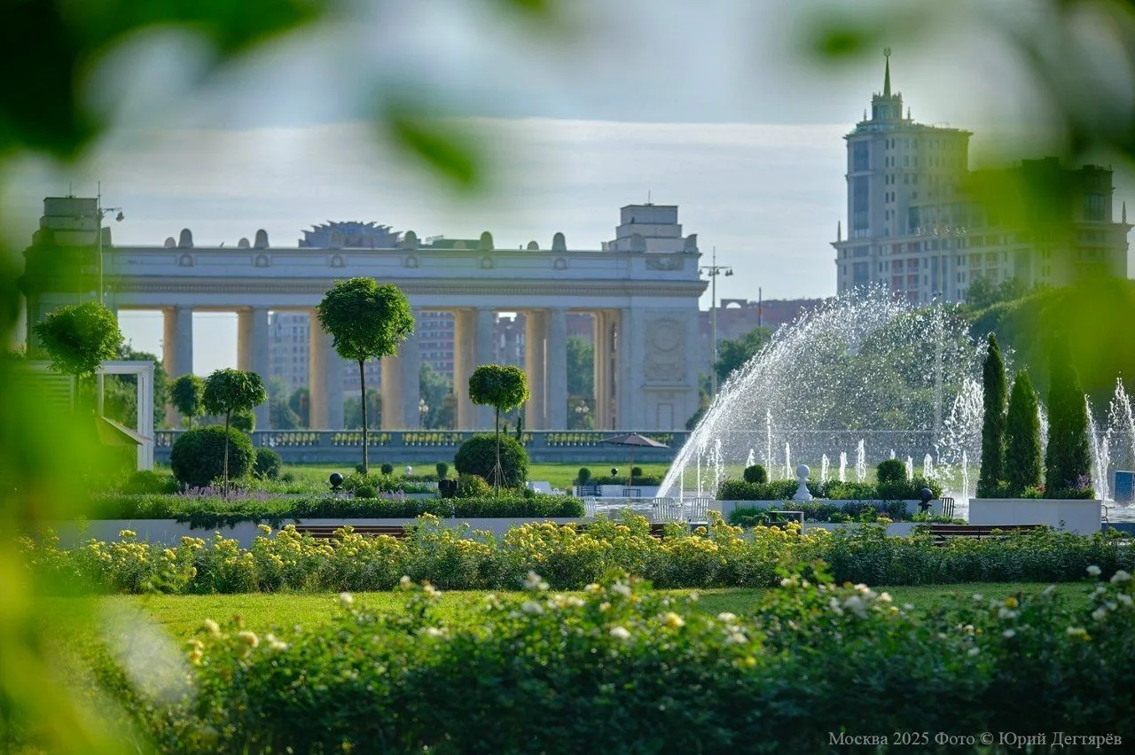 🌳 Центральный парк культуры и отдыха им. М. Горького
#РайонЯкиманка

📌 Парк открылся в 1928 году к