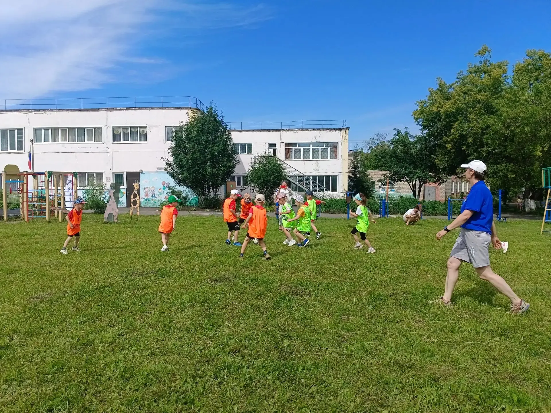 ⚽ «Весёлый футбол»: наши ребята показали класс!

В детском саду № 12 прошло спортивное мероприятие «