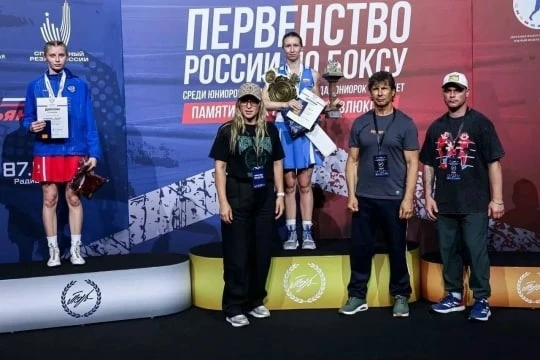 В Краснодаре подвели итоги первенства России по боксу среди юниоров и юниорок 🥊

Соревнования памят