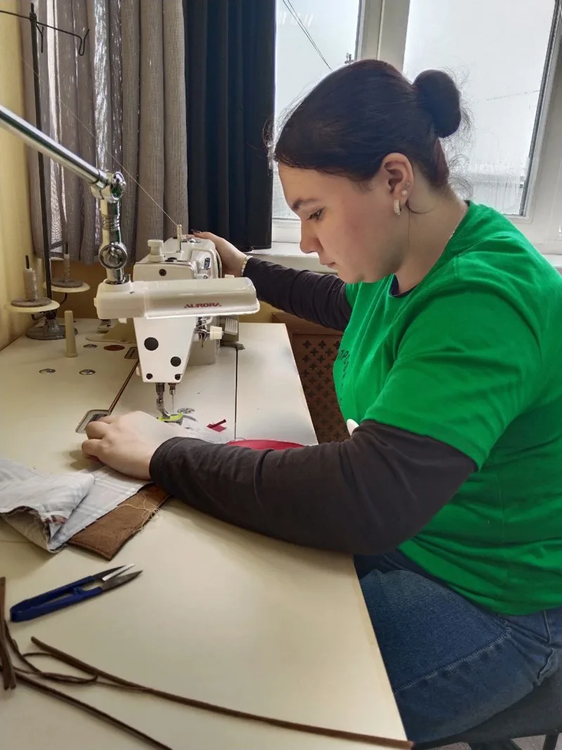 🧵 С Днем работников текстильной и легкой промышленности!

Вы создаете то, что окружает нас каждый д