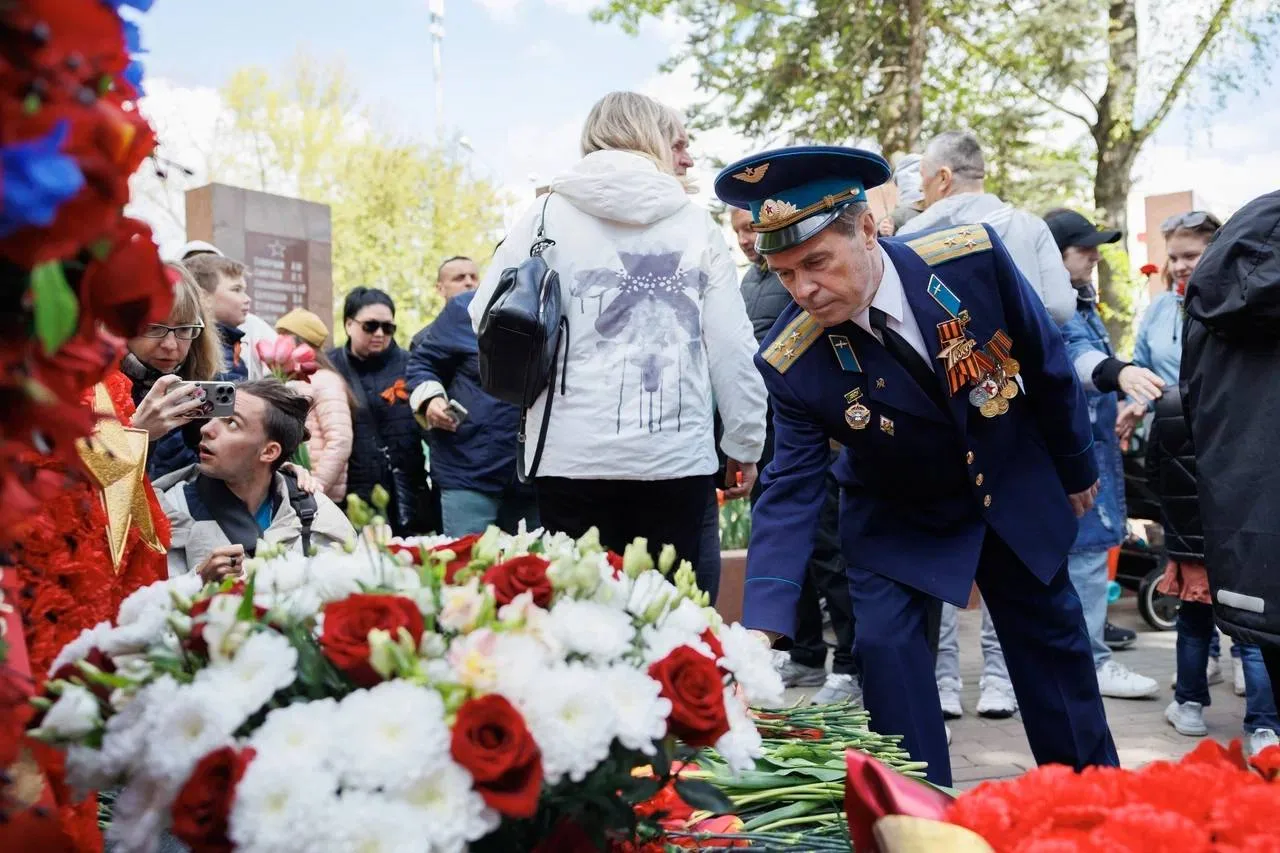 🔥Торжественные возложения цветов к мемориалам пройдут в День Победы  Патриотические акции состоятся 