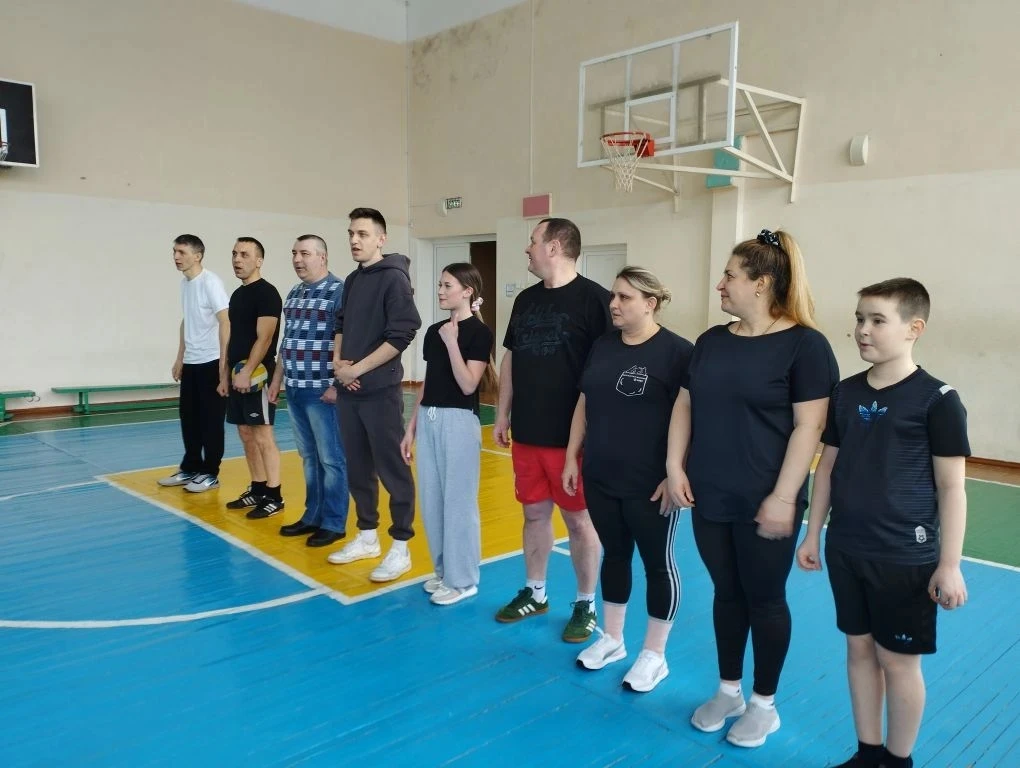 🏐✨ Сегодня в нашем спортивном зале было по-настоящему жарко!   В преддверии весенних каникул состоял