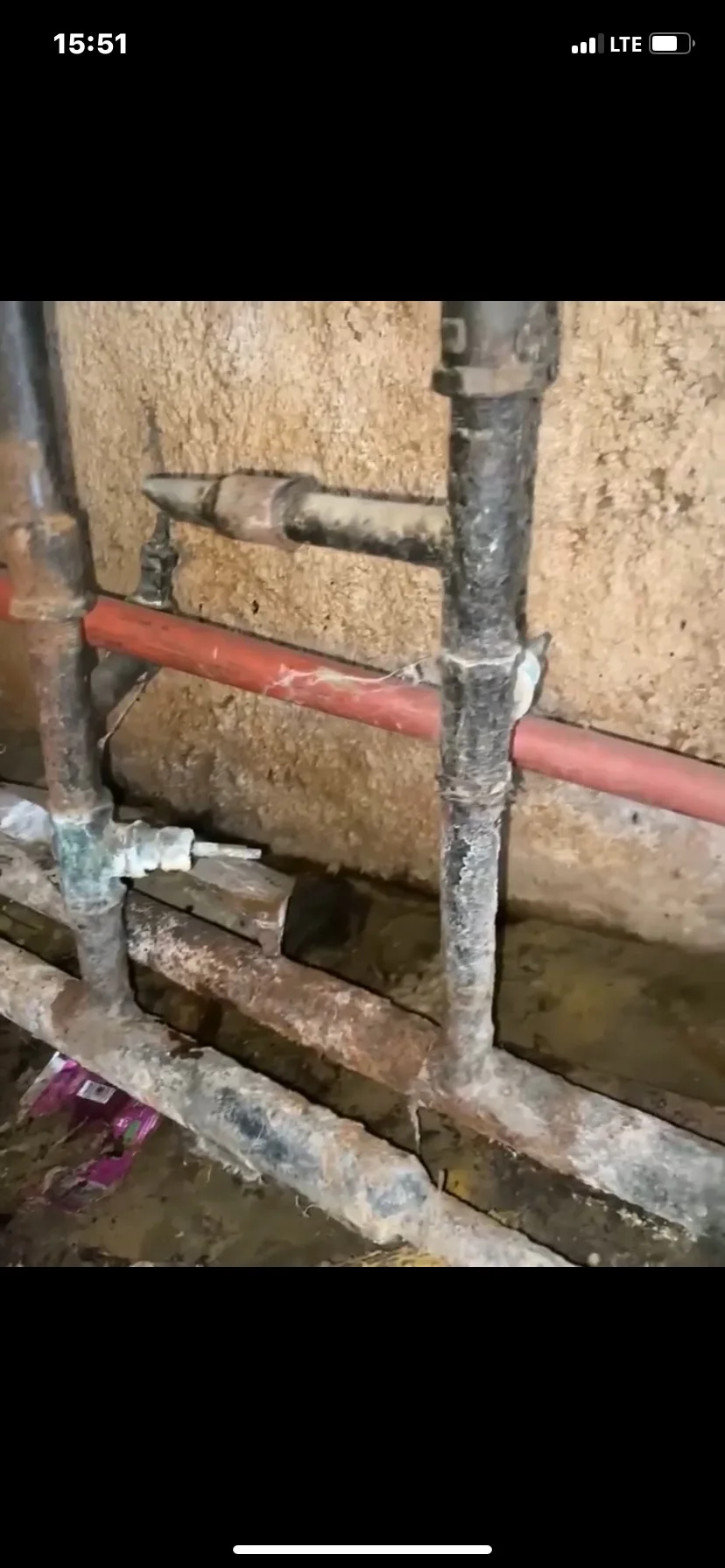 Молодогвардейцев 58Б требуется замена врезок . Вот такие дома 🏠 мы приняли от прежних УК