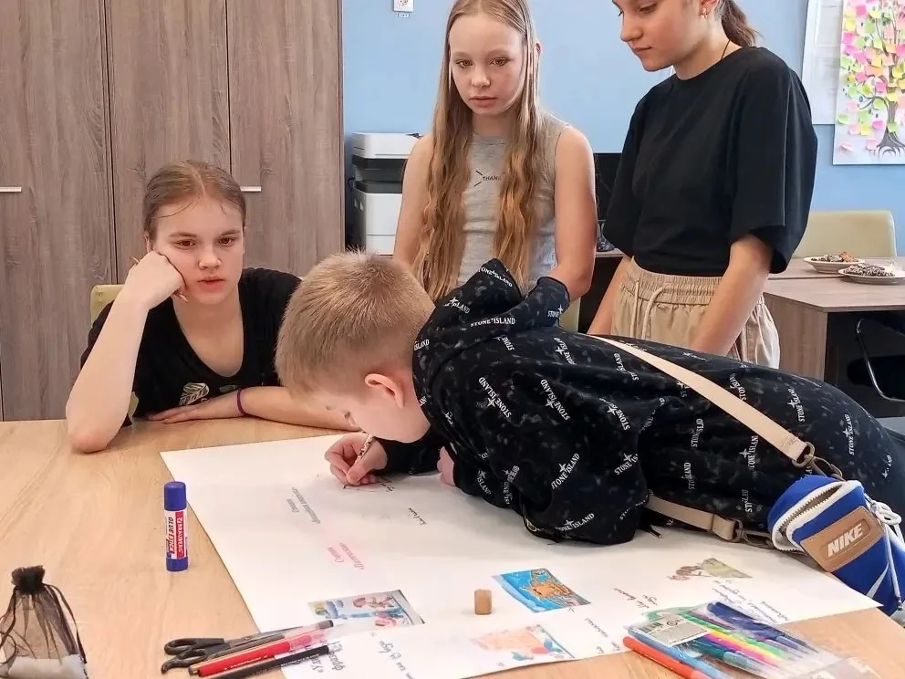 🎉 РУССКИЙ ЯЗЫК В ДЕЙСТВИИ: АКТИВНЫЕ КАНИКУЛЫ! 🎉  📍Сегодня, 31 марта, в нашей школе в рамках недели р