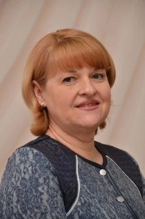 Сегодня день рождения отмечает преподаватель по классу фортепиано Ковынева Наталья Вале...