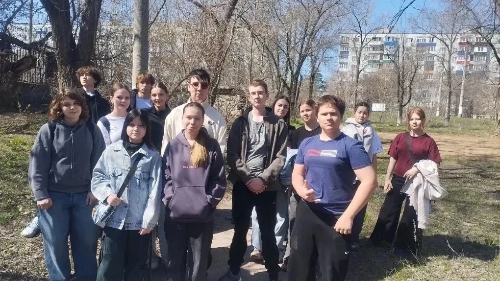 Вопреки шумным торговым центрам,  8 «В» класс (кл.руководитель Телышкова Т.А.)решил провести выходны