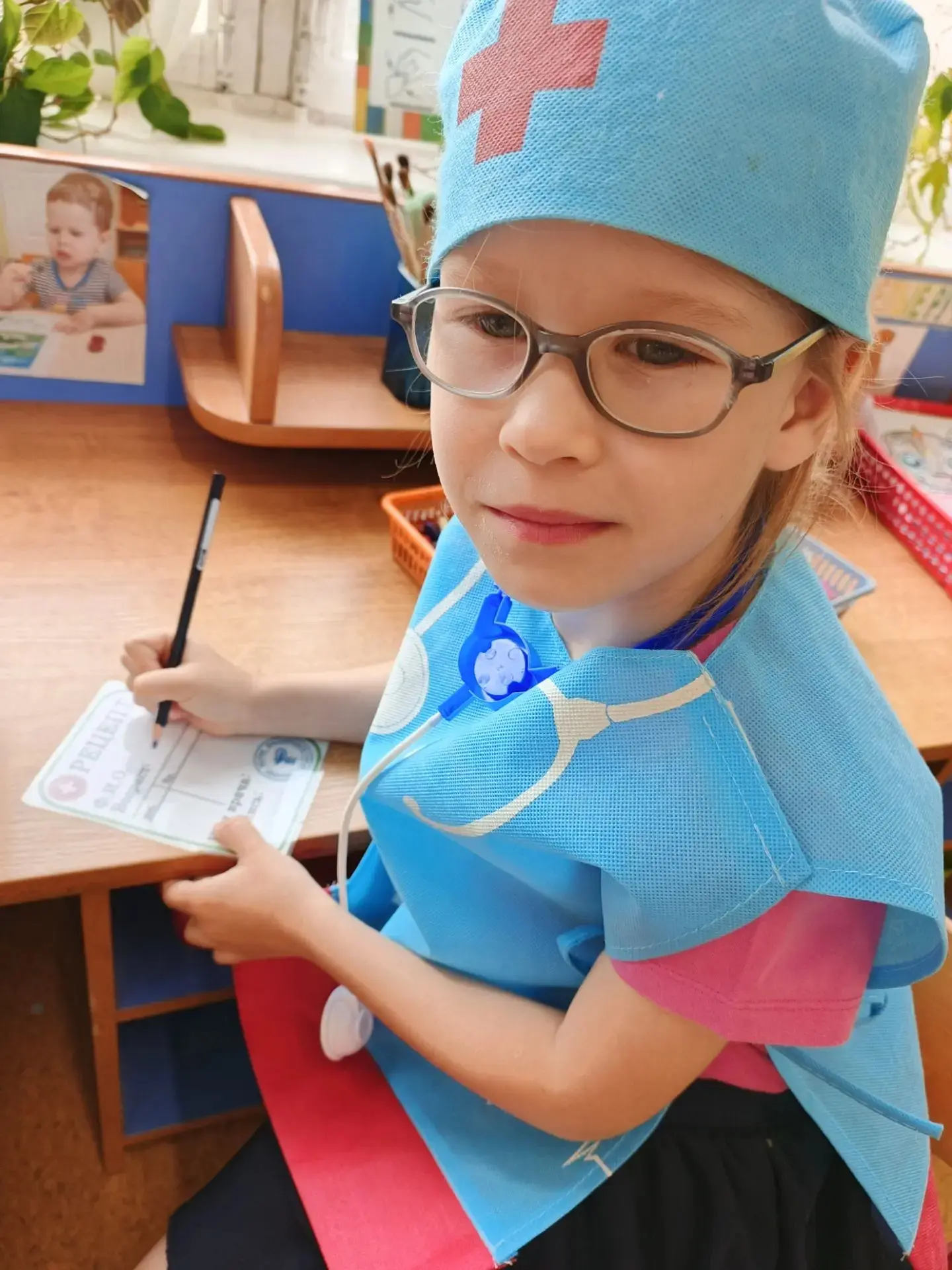 📅День доктора Айболита. Открылся 🏥«Медицинский центр» -👫дети решили: «чтобы быть здоровым нужно о