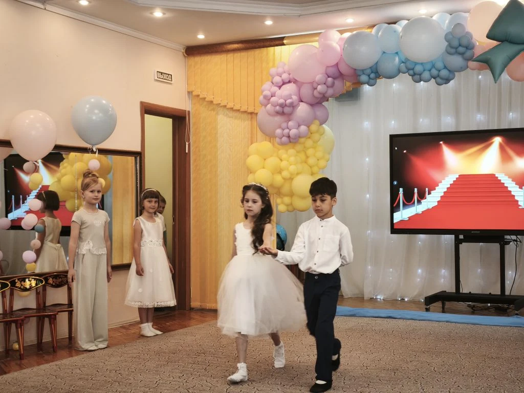 💐 В нашем детском саду — пора выпускных! 💐