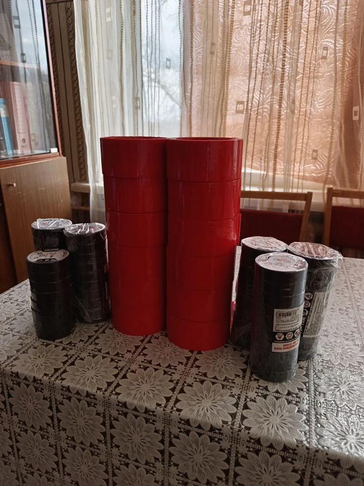 Материалы (скотч и изолента), собранные коллективом МБОУ "Ротовская ООШ", сегодня будут...
