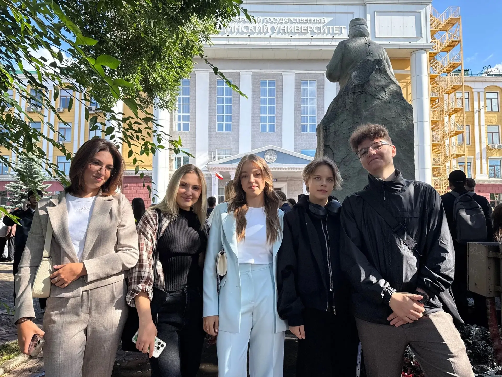 🩺️🎓Я бы в медики пошёл, пусть меня научат!