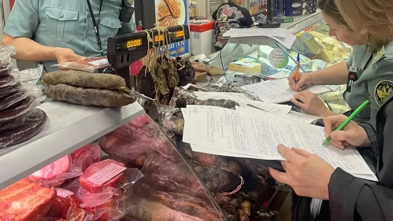 🧀В Уфе снова прошлись по магазинам и нашли запрещённый сыр из Италии и Германии